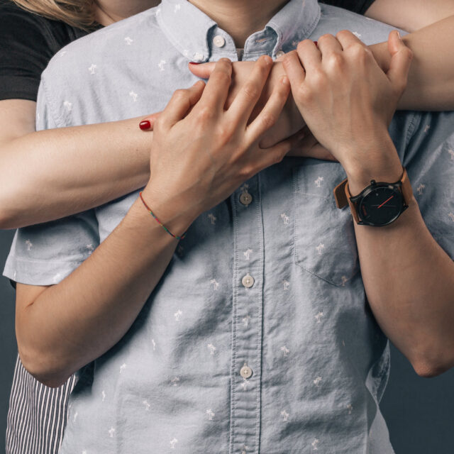https://couplesinstituteofcolorado.com/wp-content/uploads/2023/05/couple-embrace-640x640.jpg
